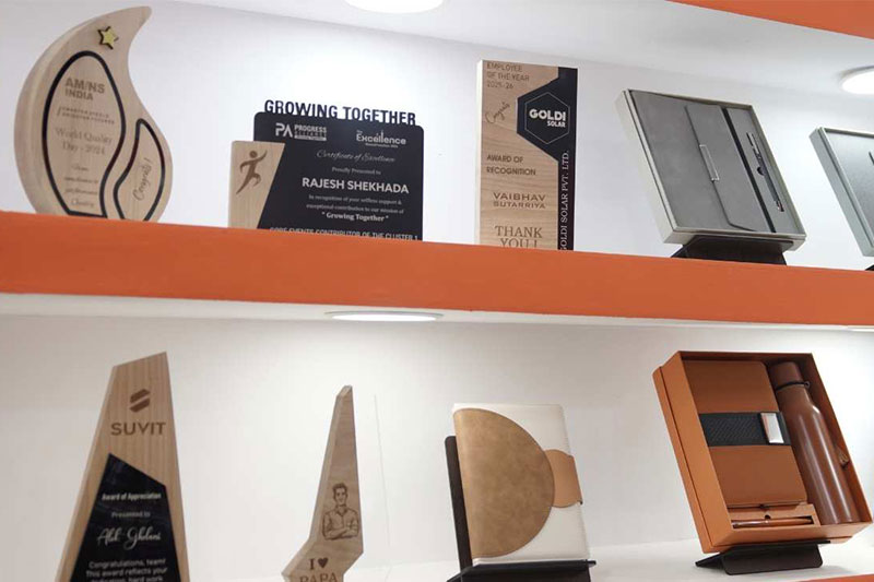 Personalized Gifts vs Customized Gifts: Key Trends 2026